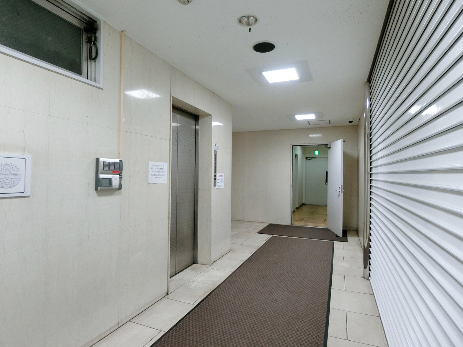 エントランス