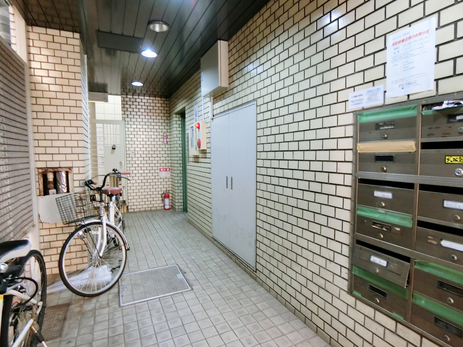 エントランス