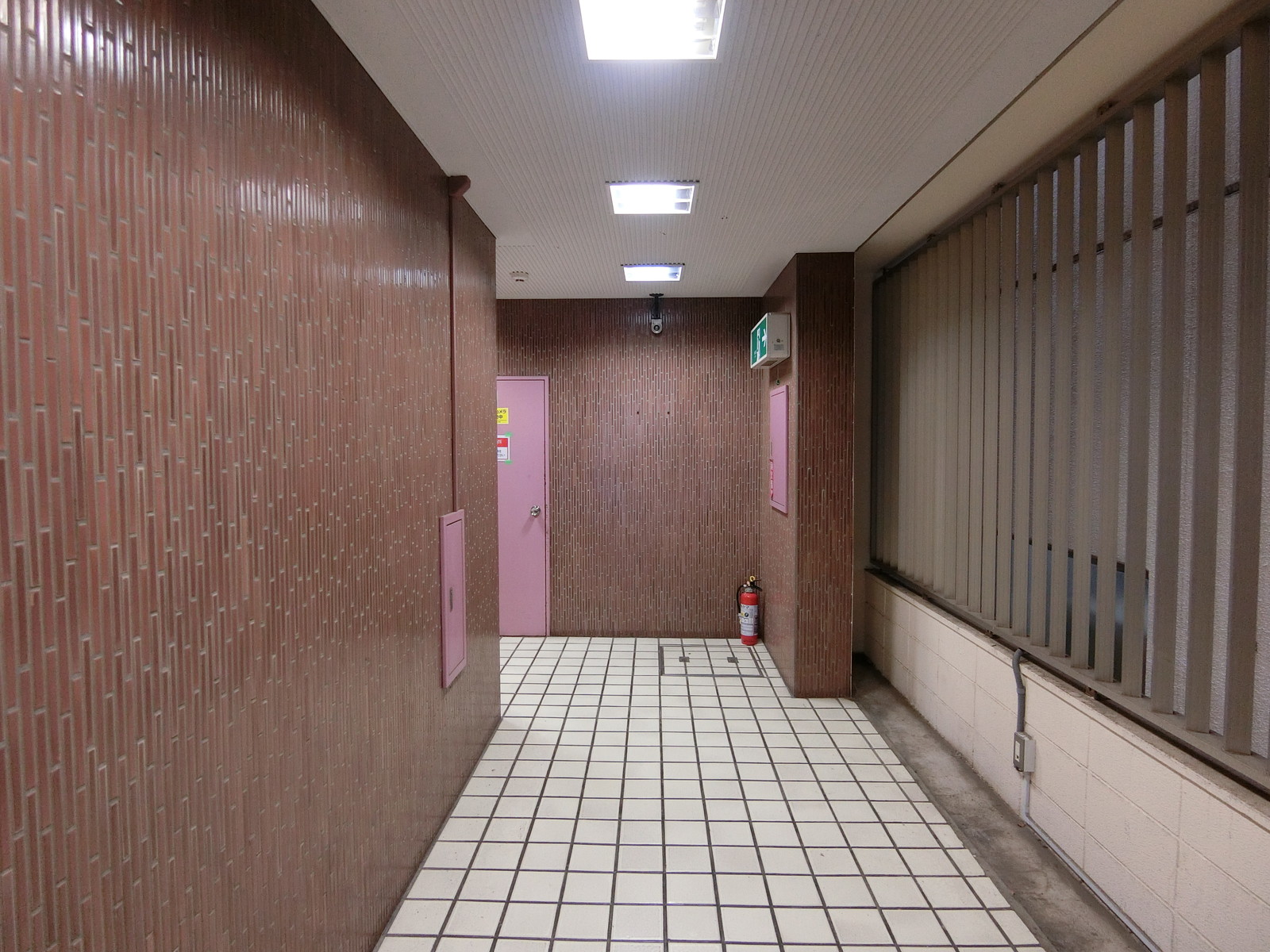 エントランスホール