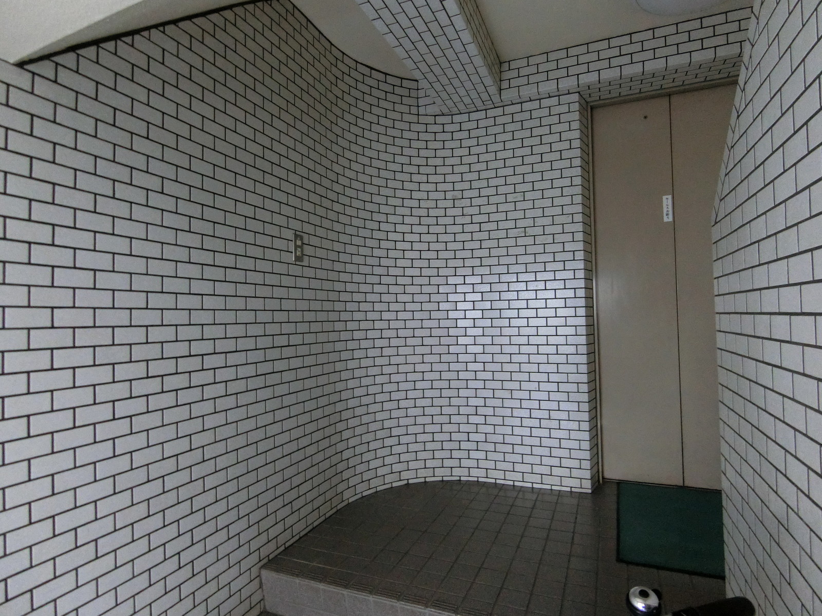エントランスホール