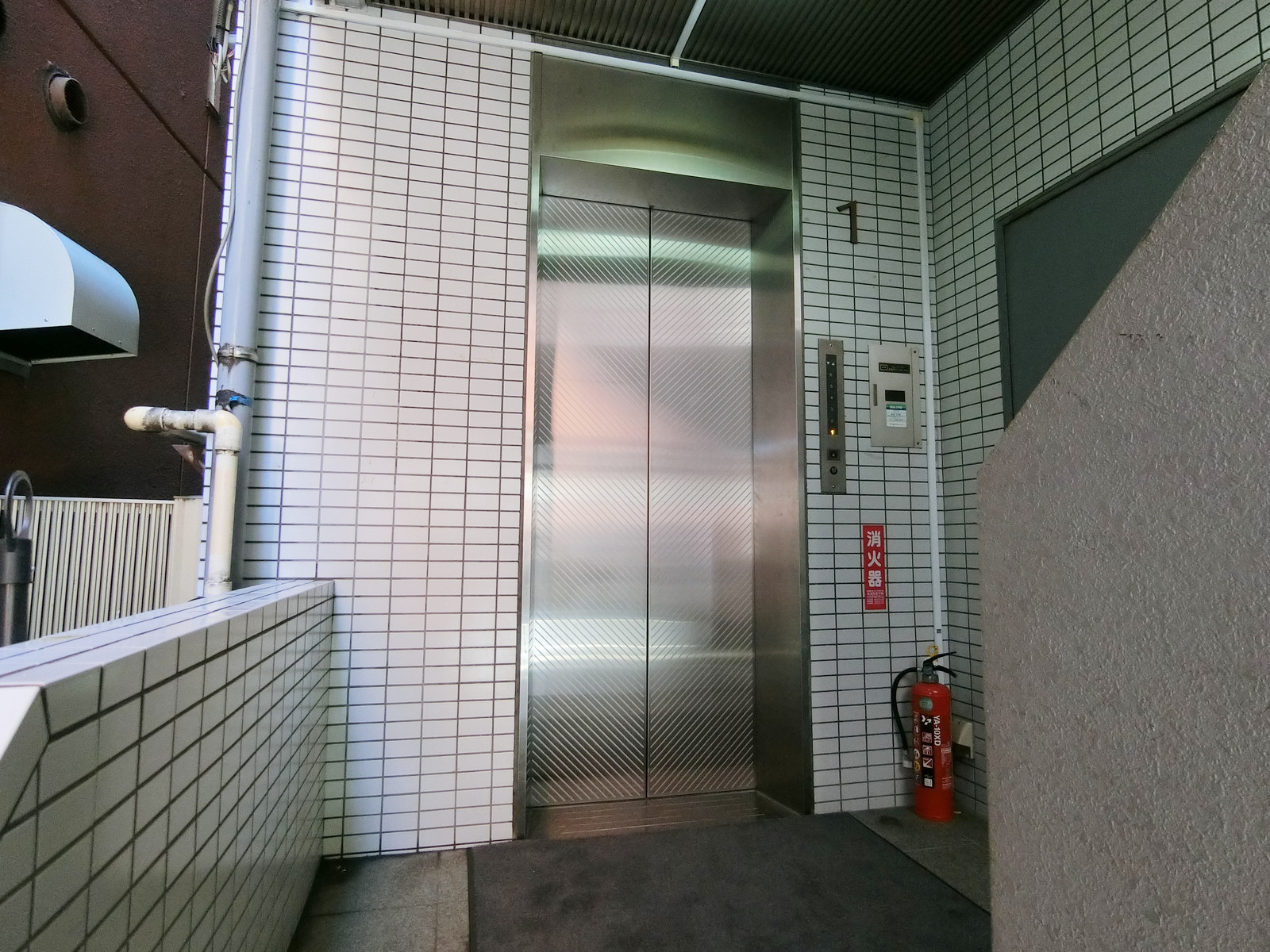 エレベーター