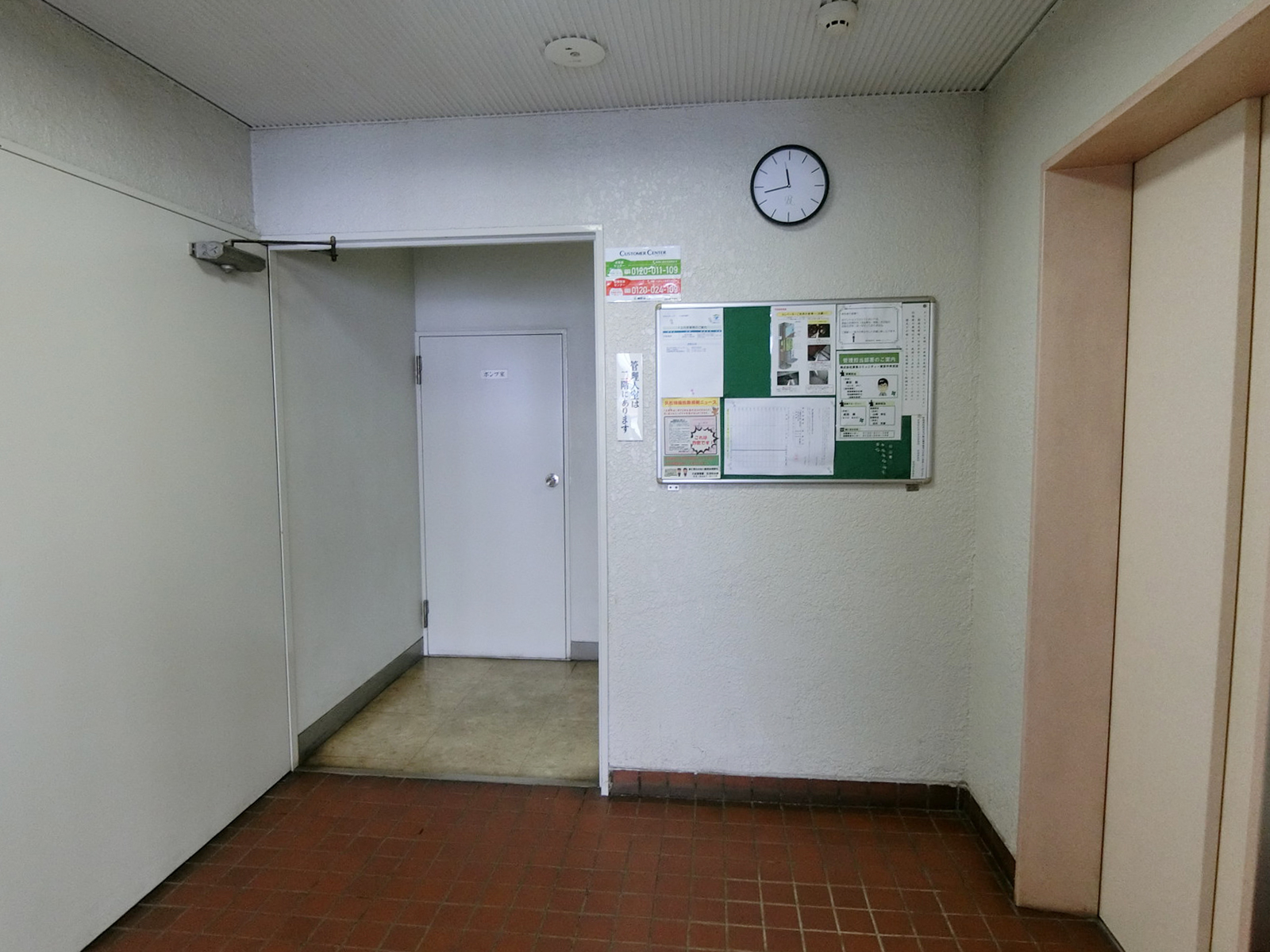 エレベーターホール