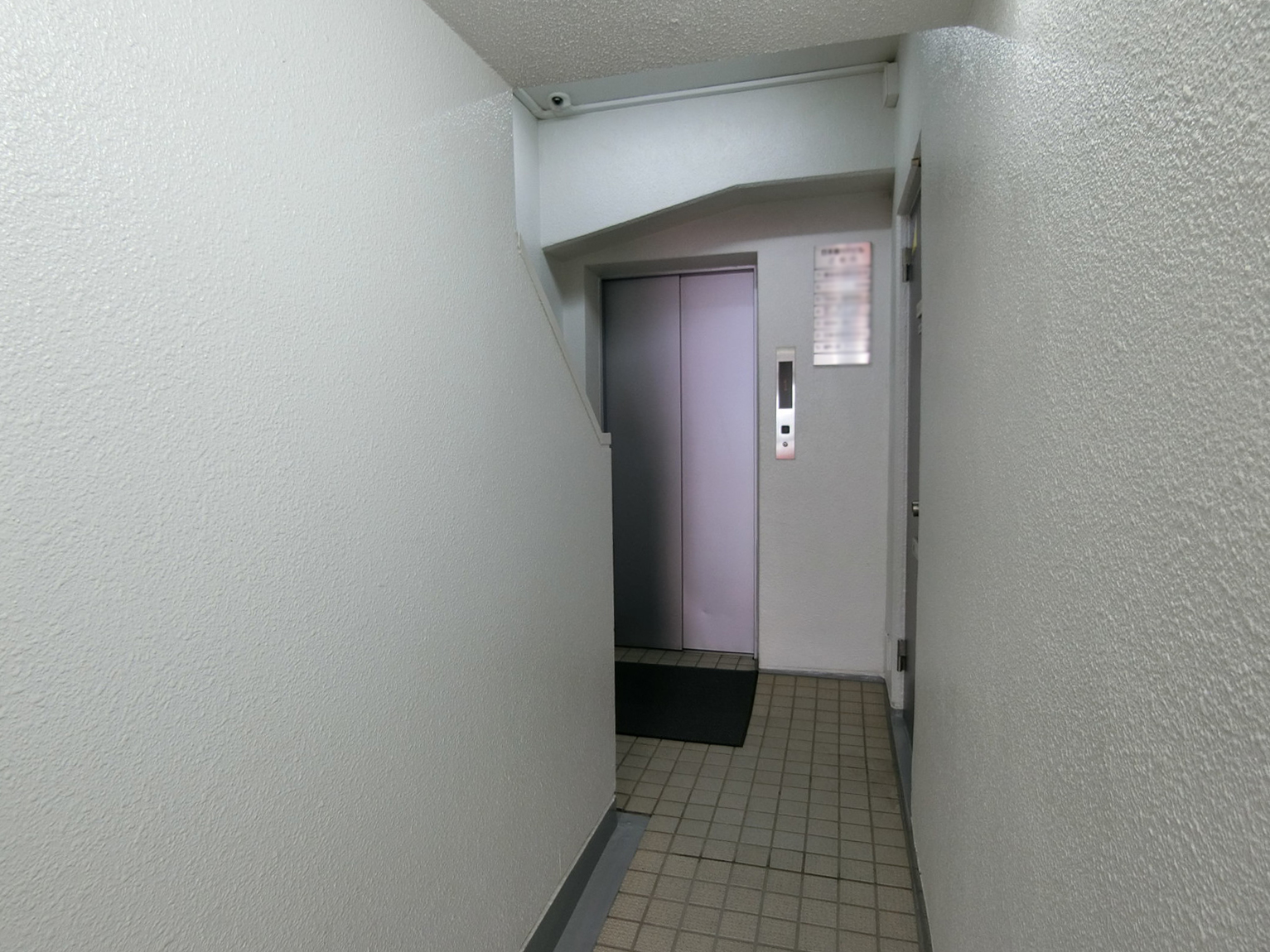 エントランスホール