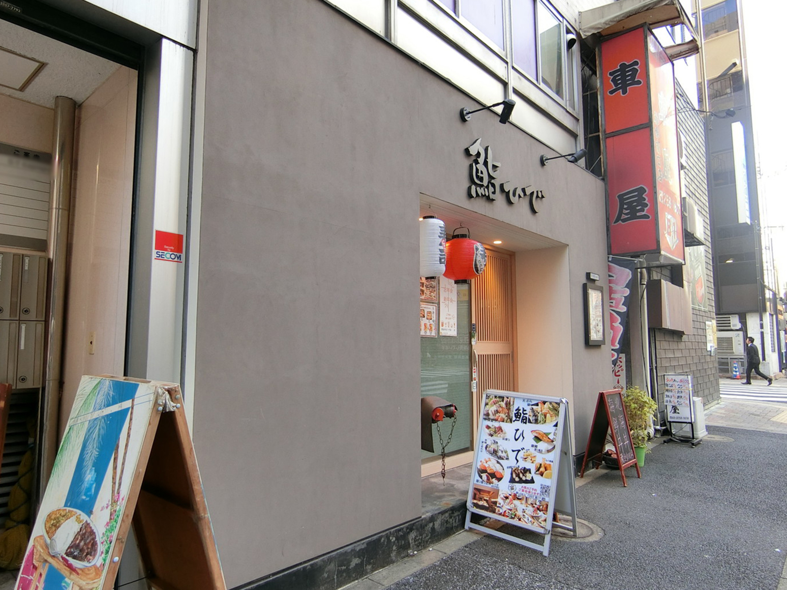 1階飲食店の様子