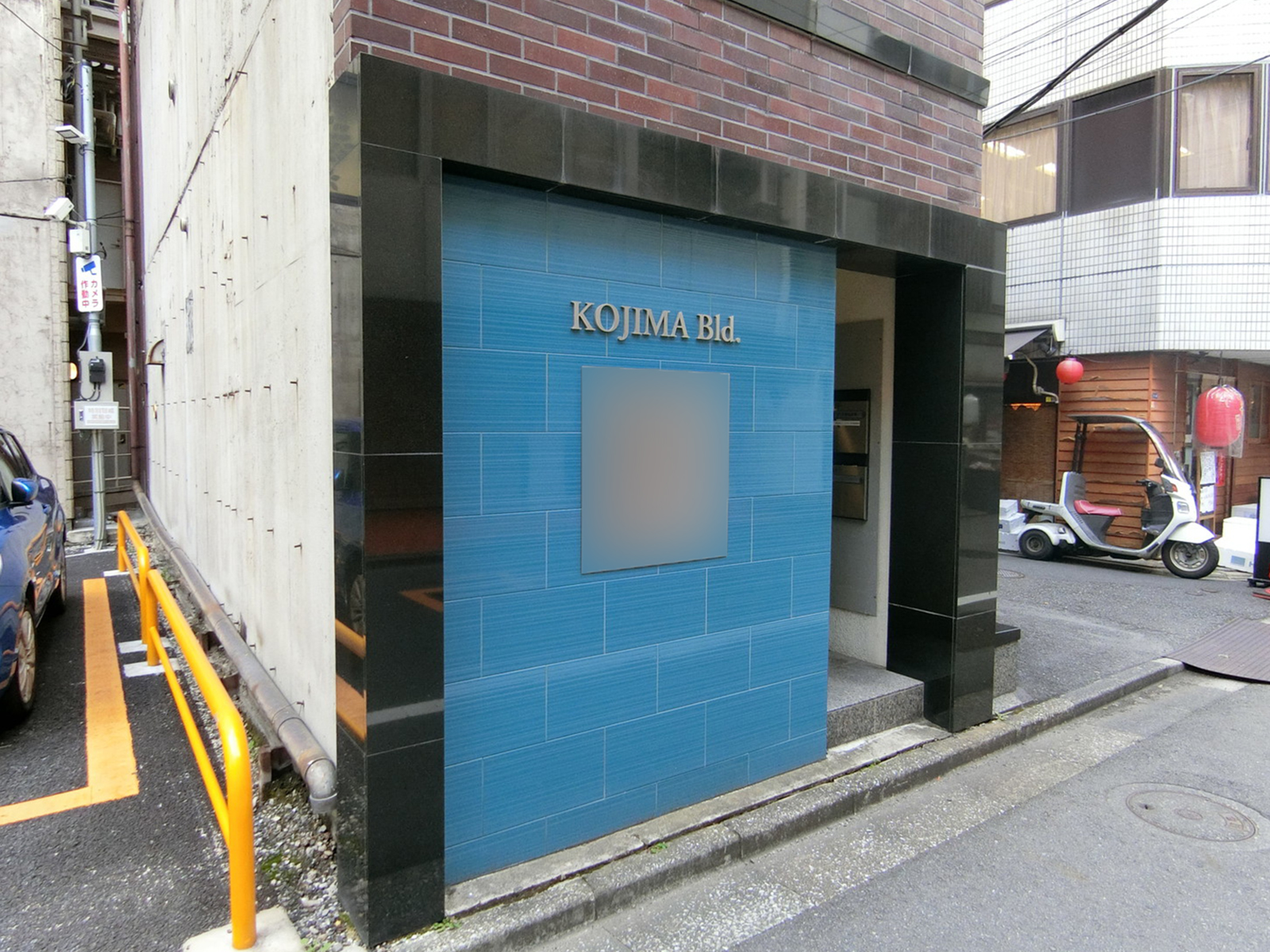 オフィスビル出入口