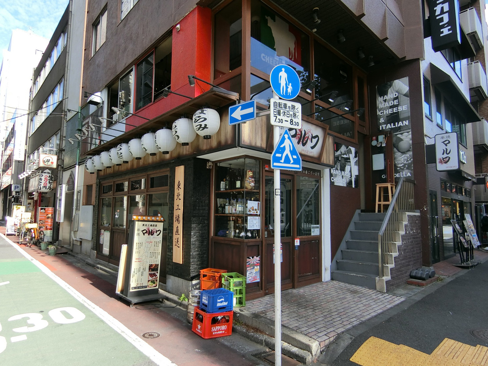 1階飲食店の様子
