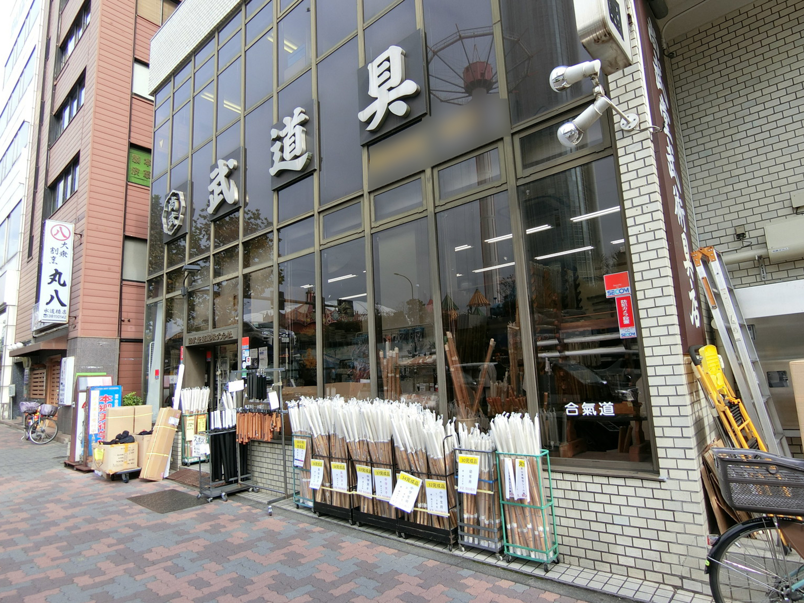 1階テナントの様子