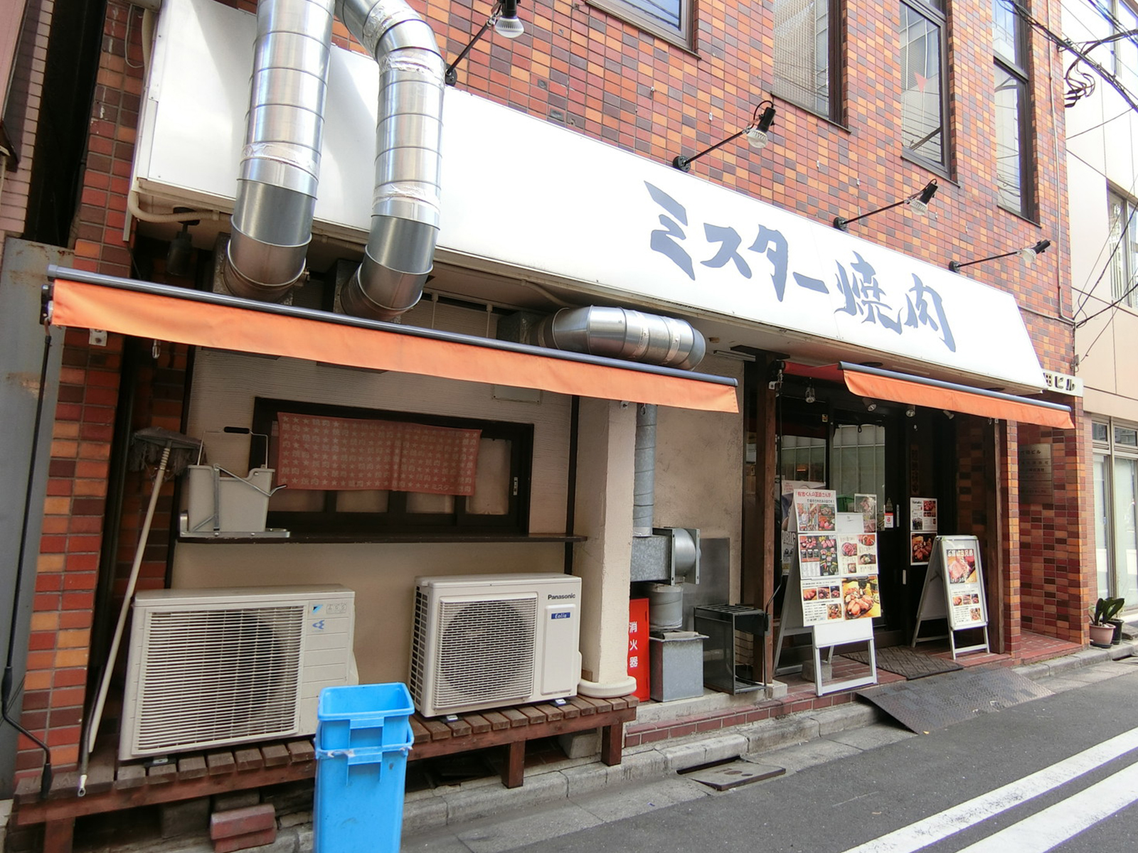 1階の飲食店