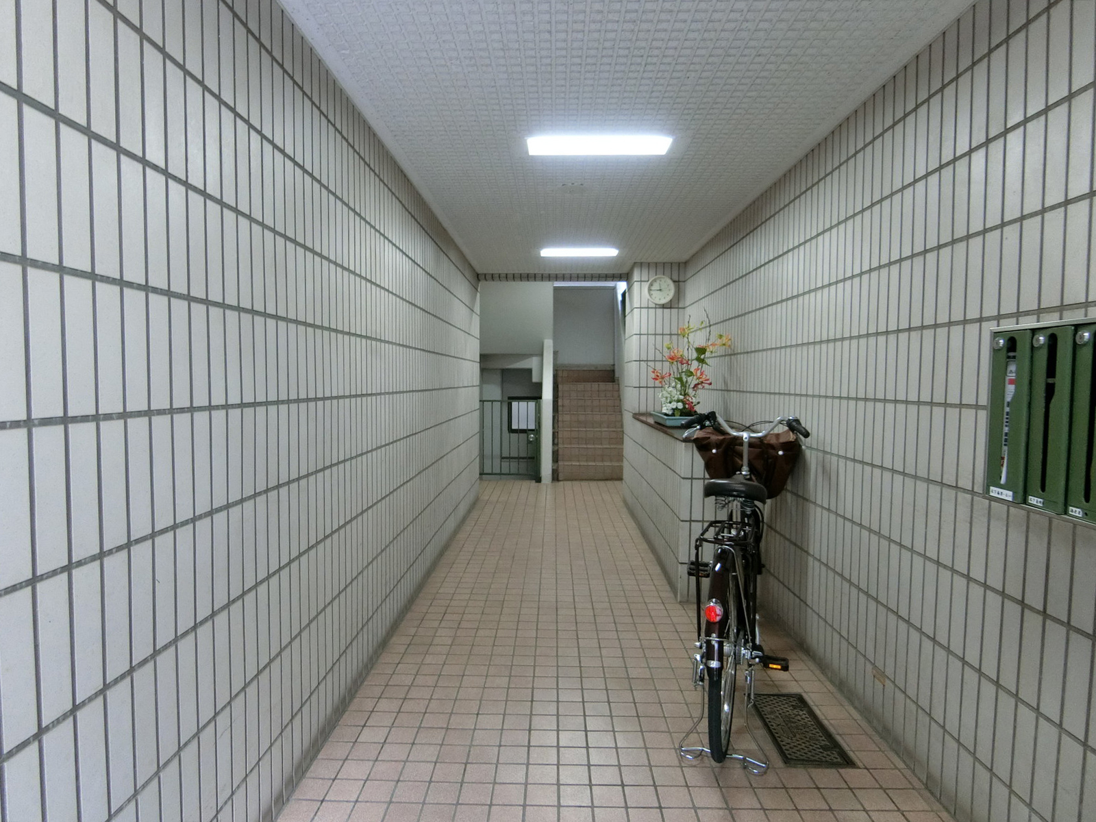 エントランス内部