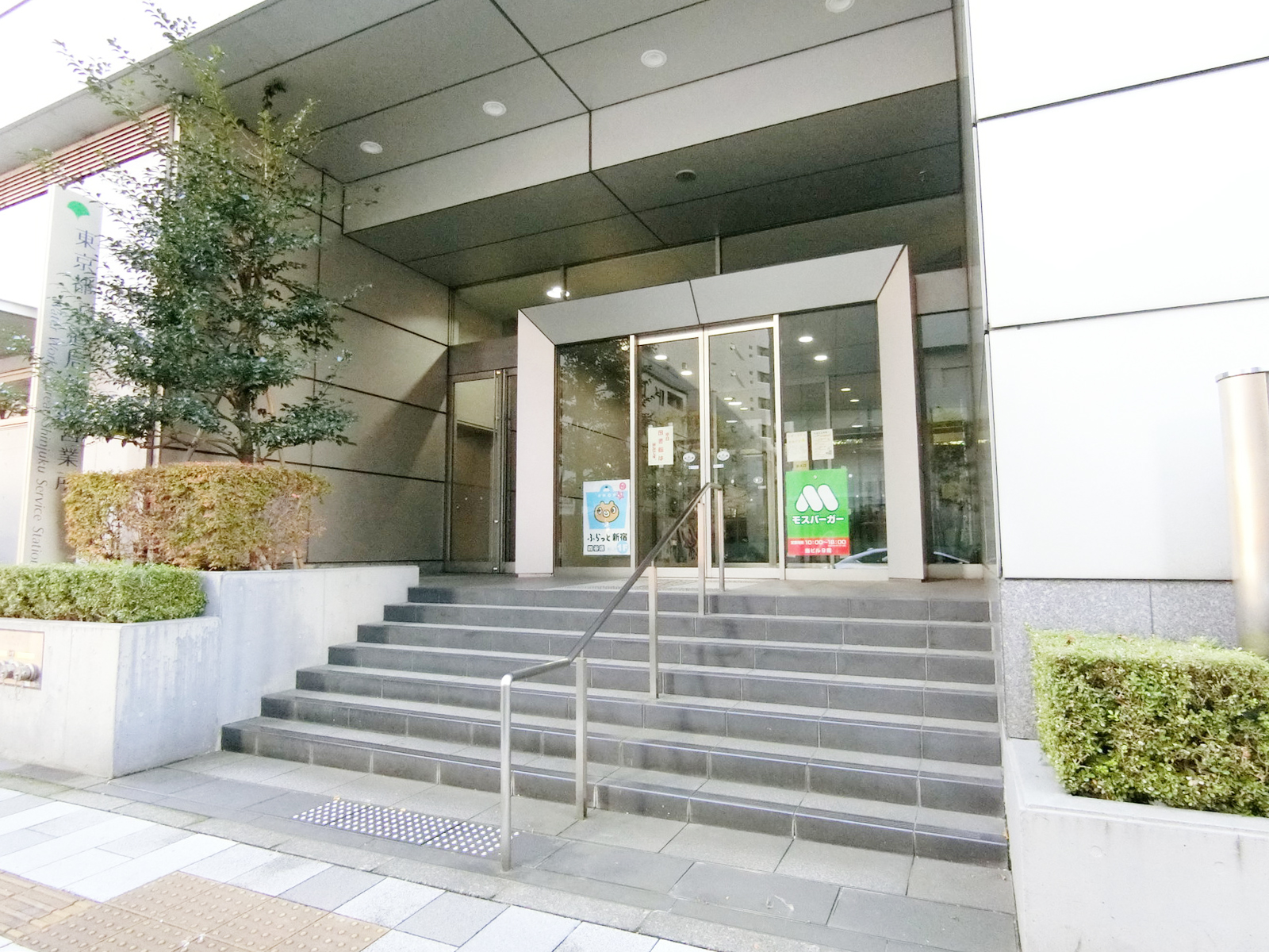 北側の出入り口