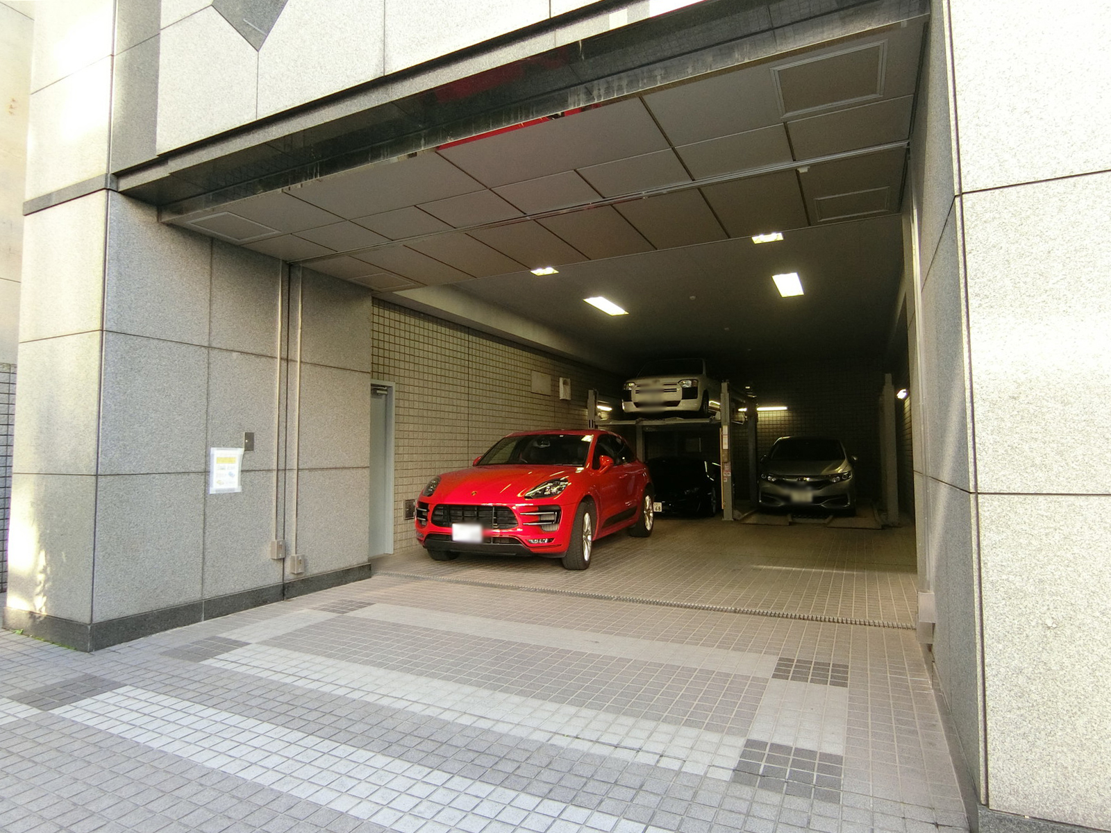 駐車場併設