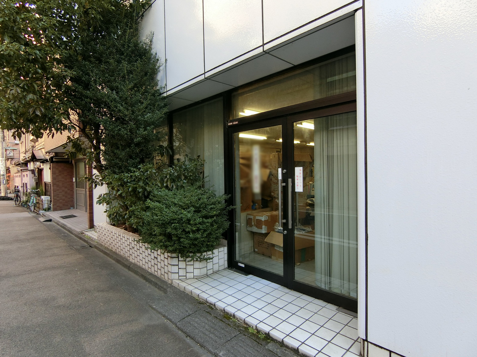 1階テナントの様子
