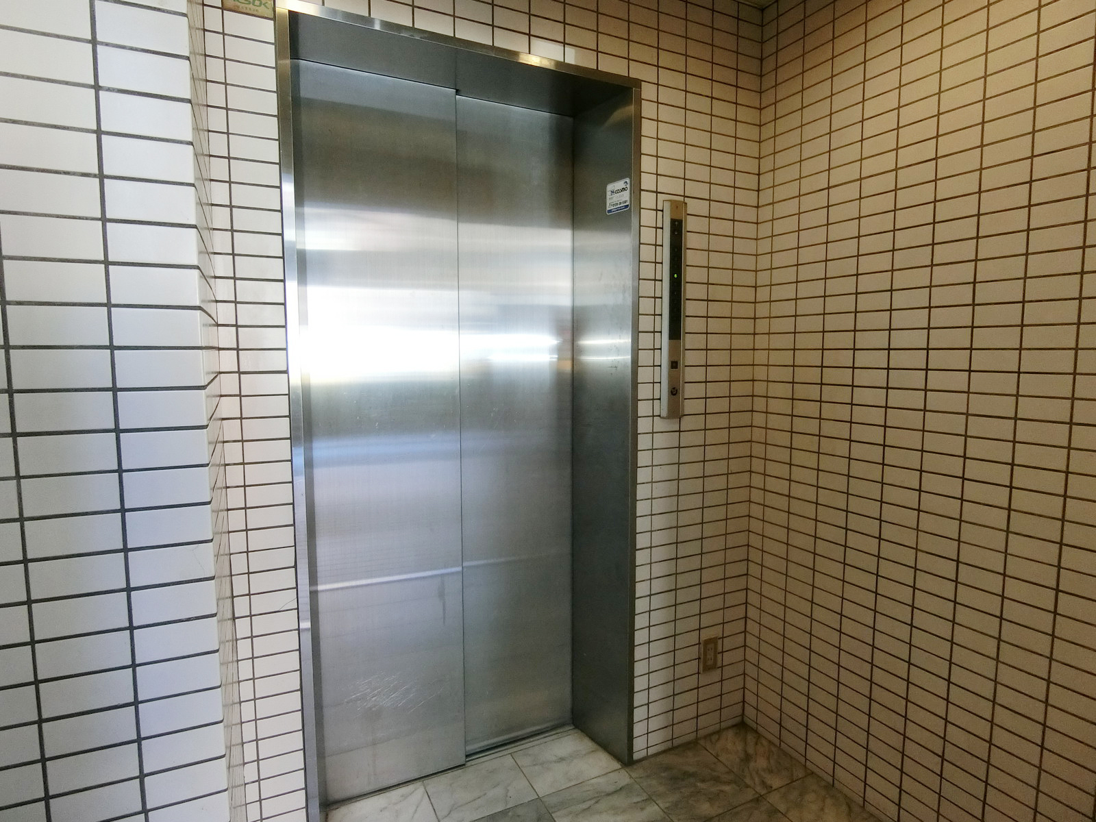エレベーター