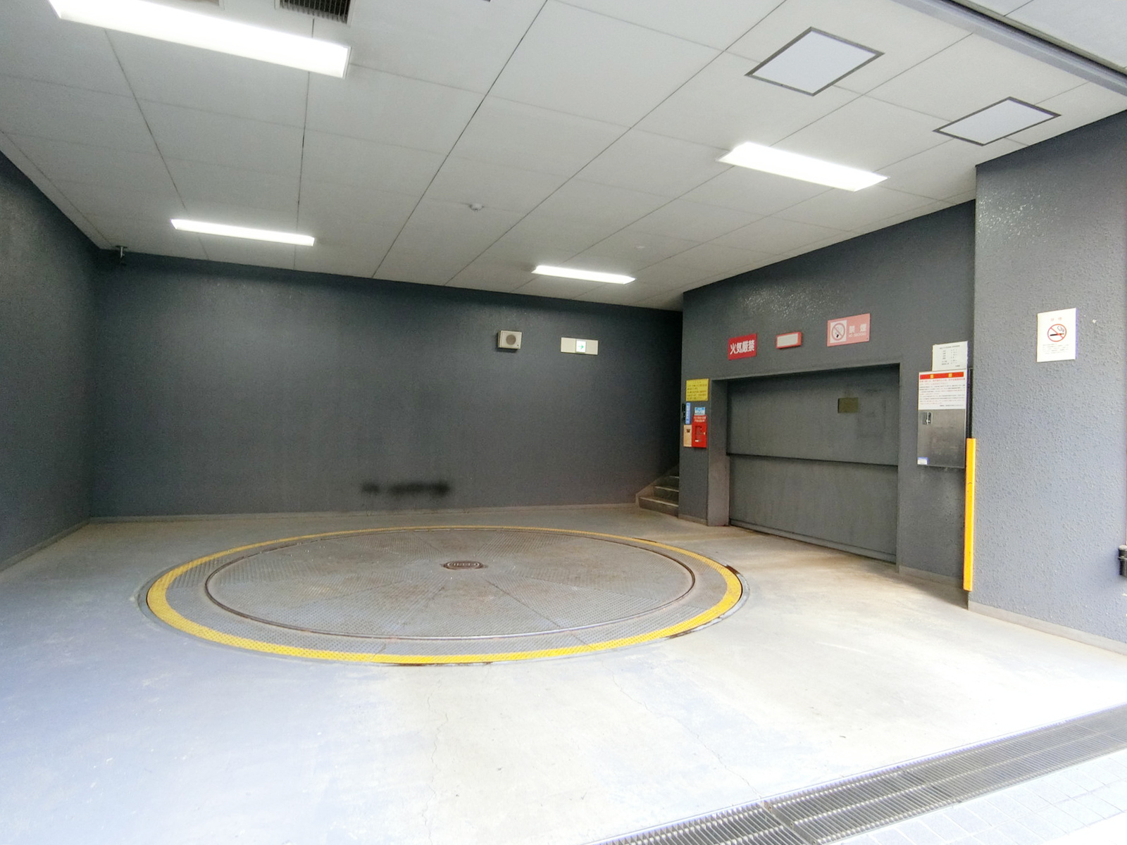 機械式駐車場併設