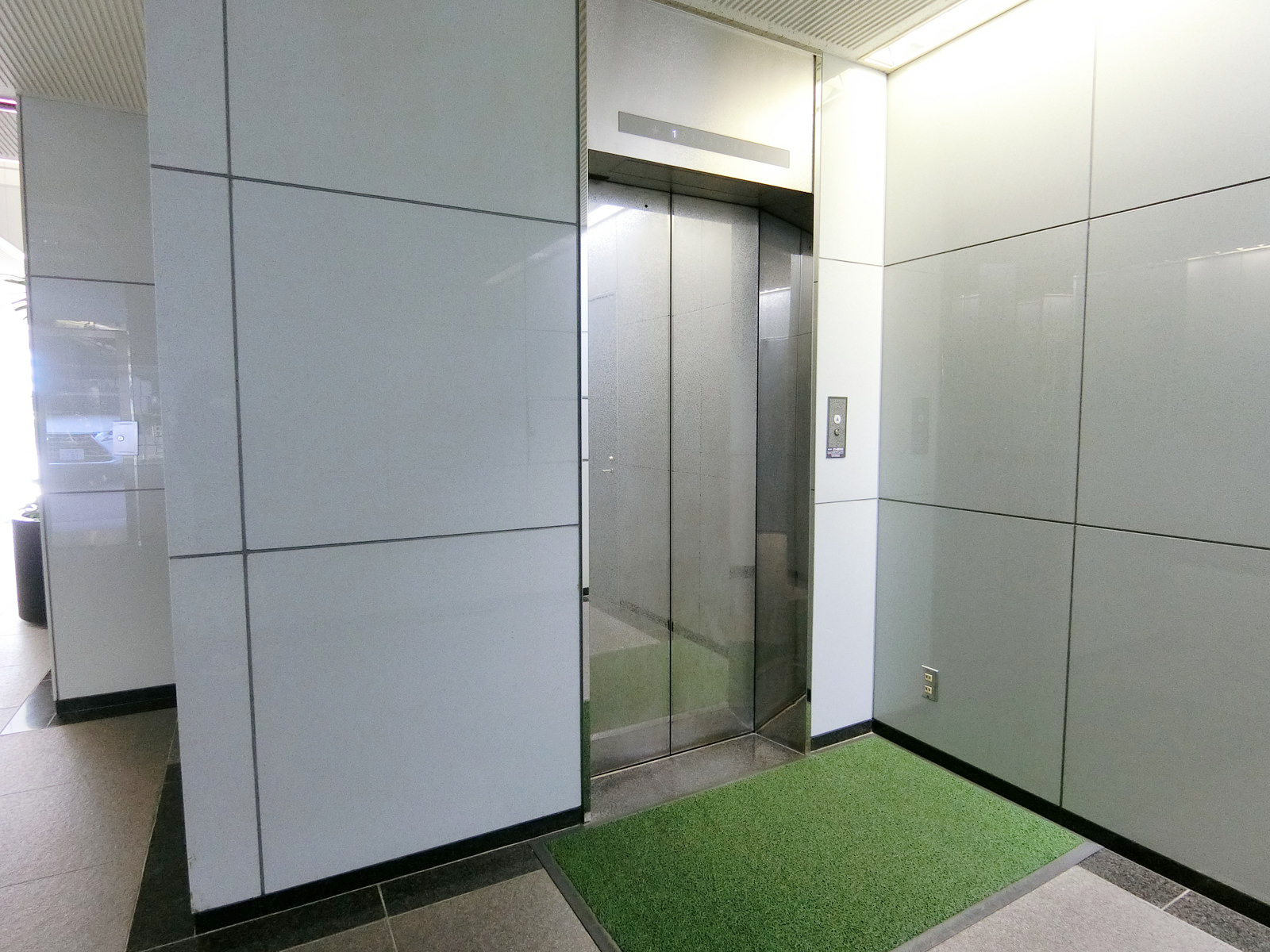 エレベーター