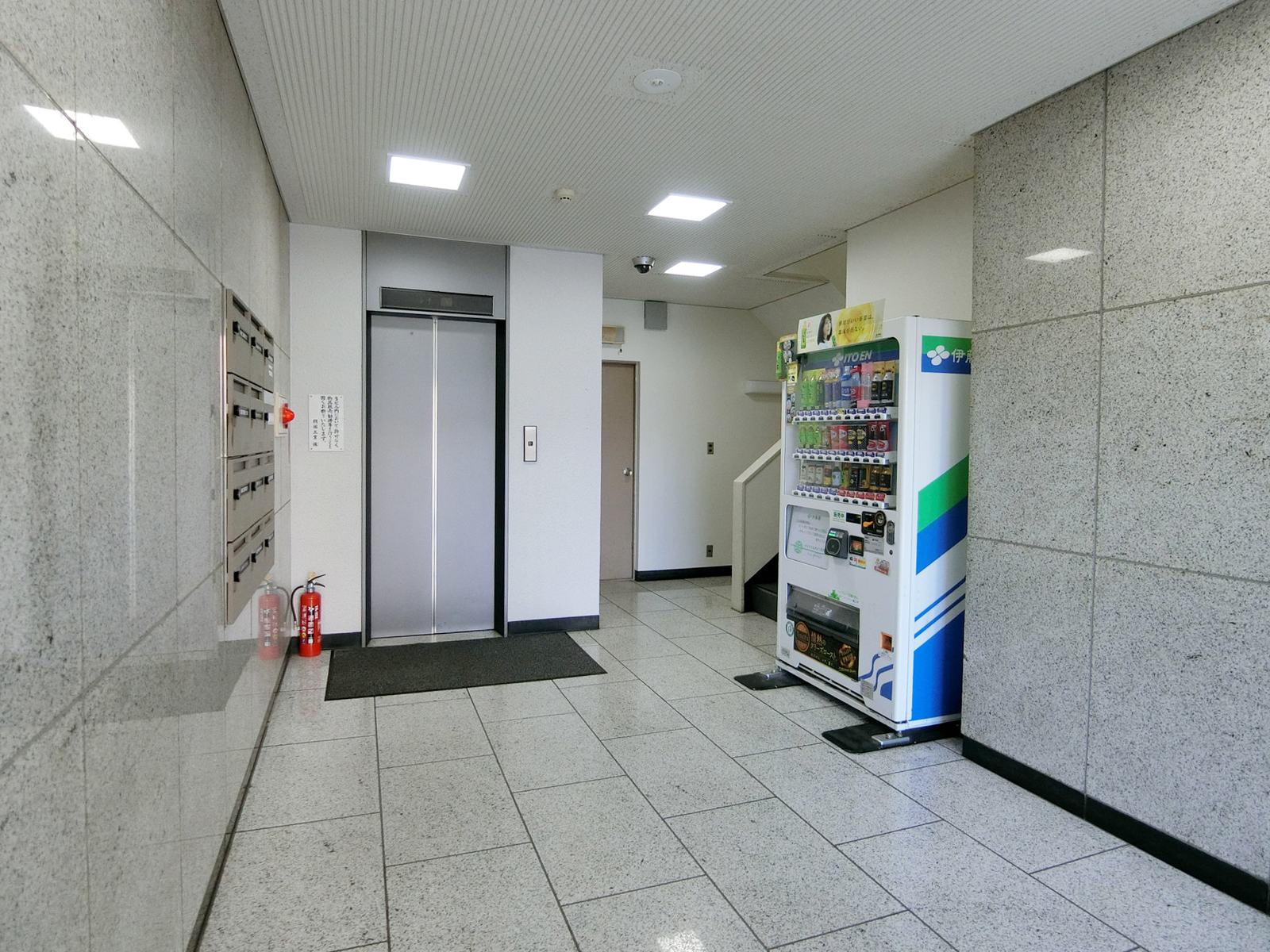 エレベーターホール