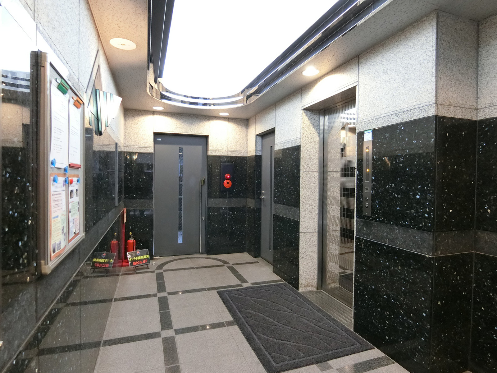 エレベーターホール