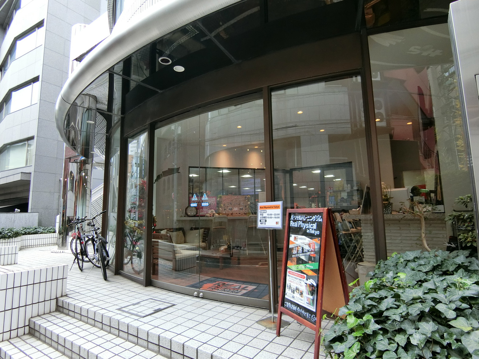 1階のフィットネスジム