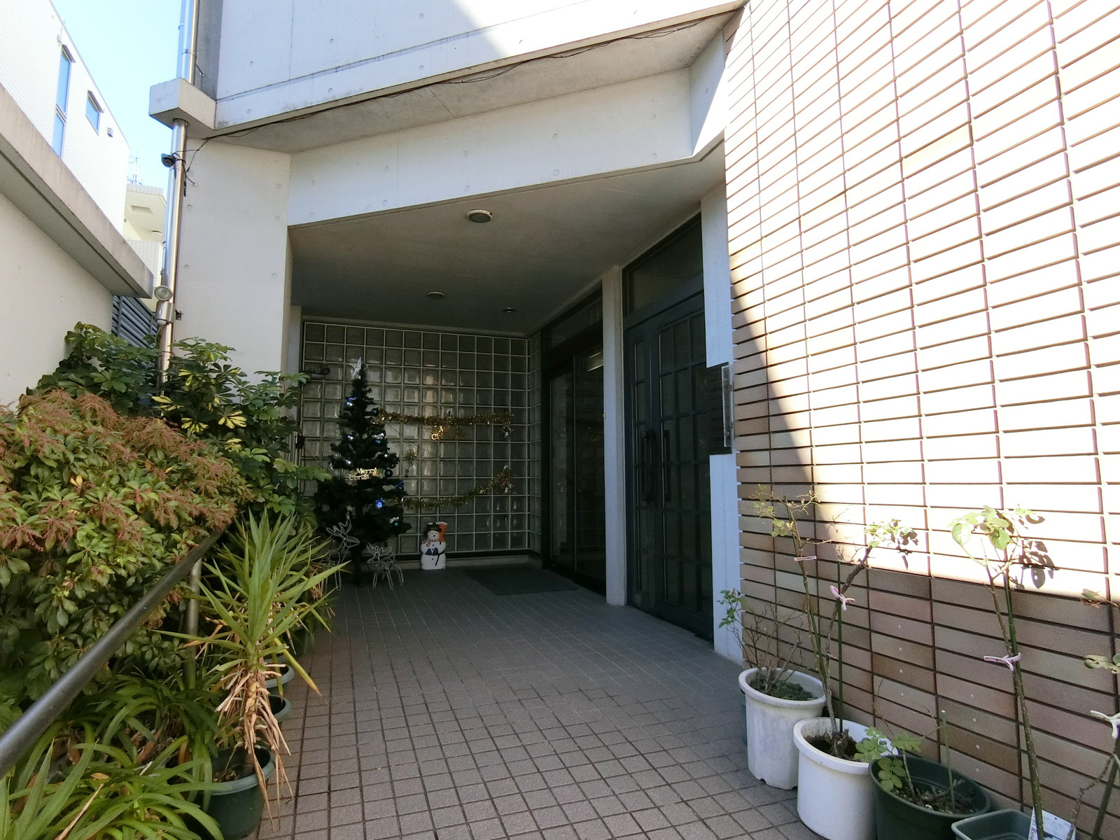 エントランスアプローチ