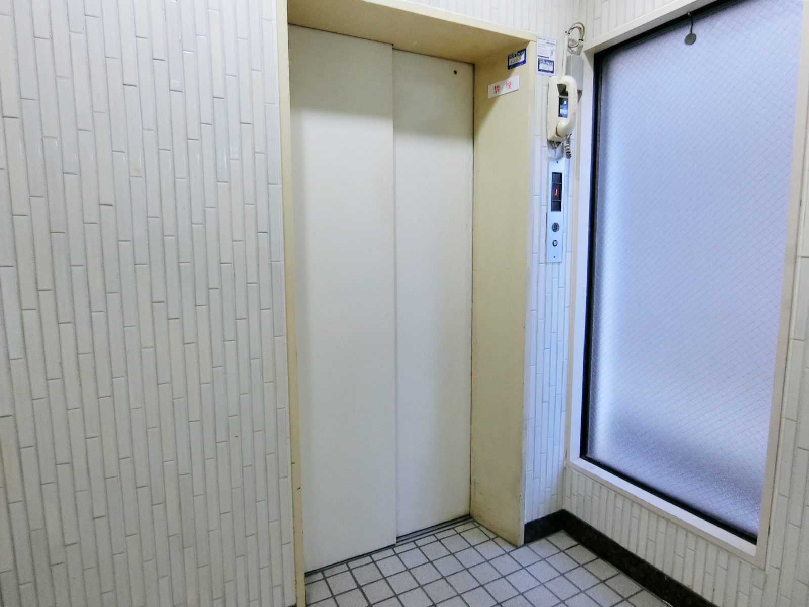 エレベーター