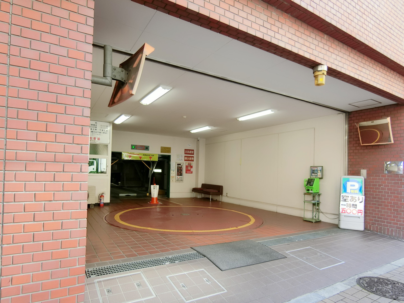 機械式駐車場併設
