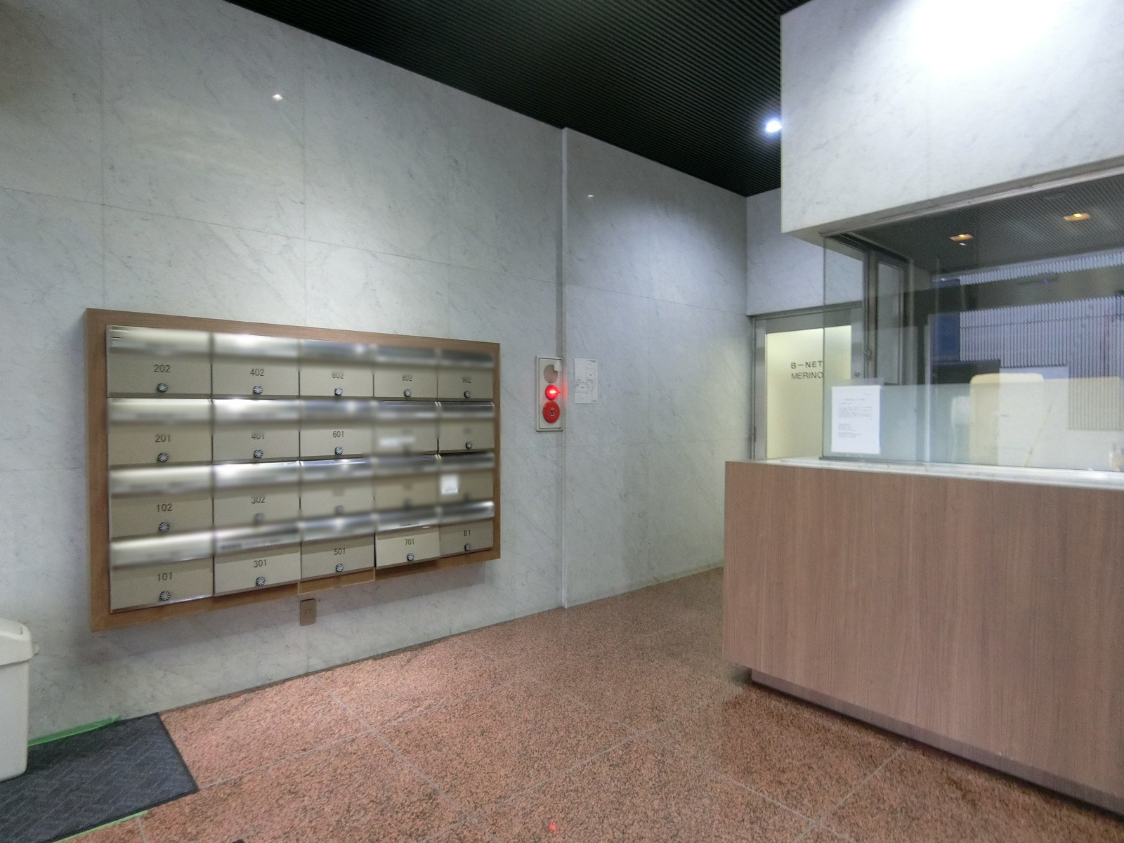 エントランス