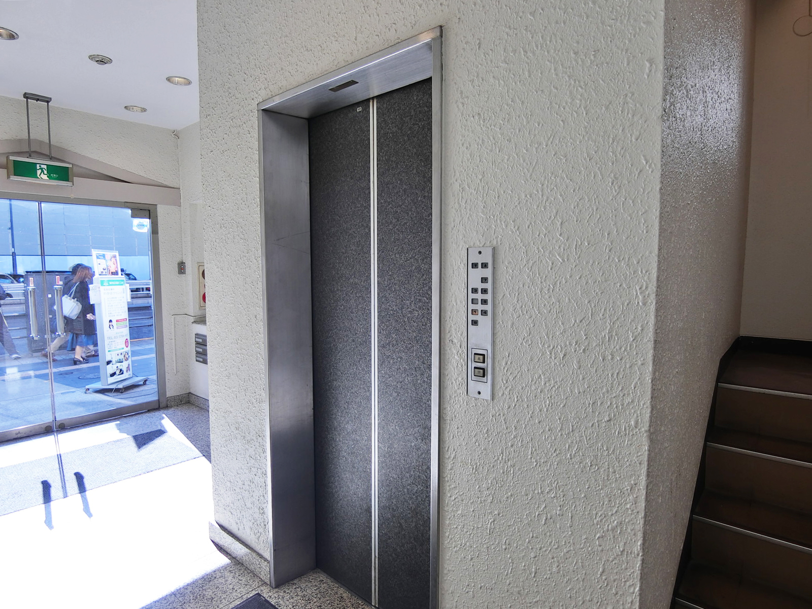 エレベーター