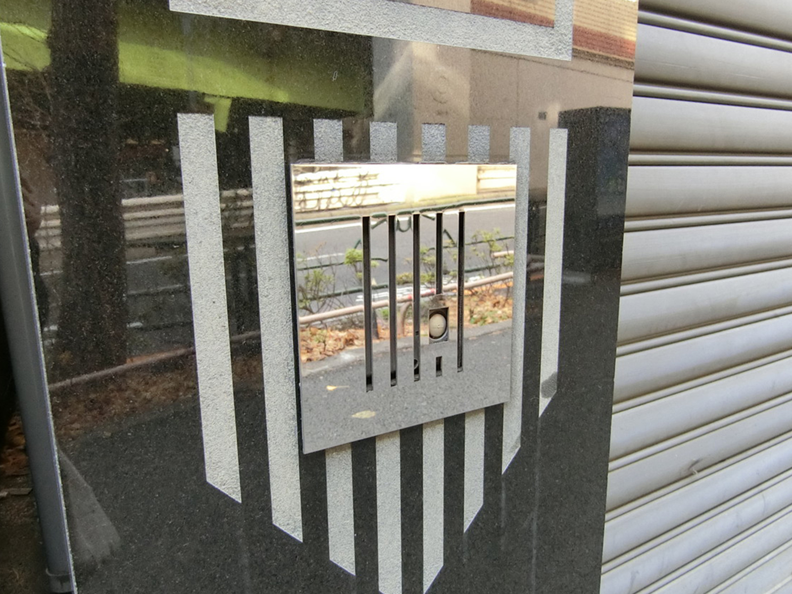 インターホン