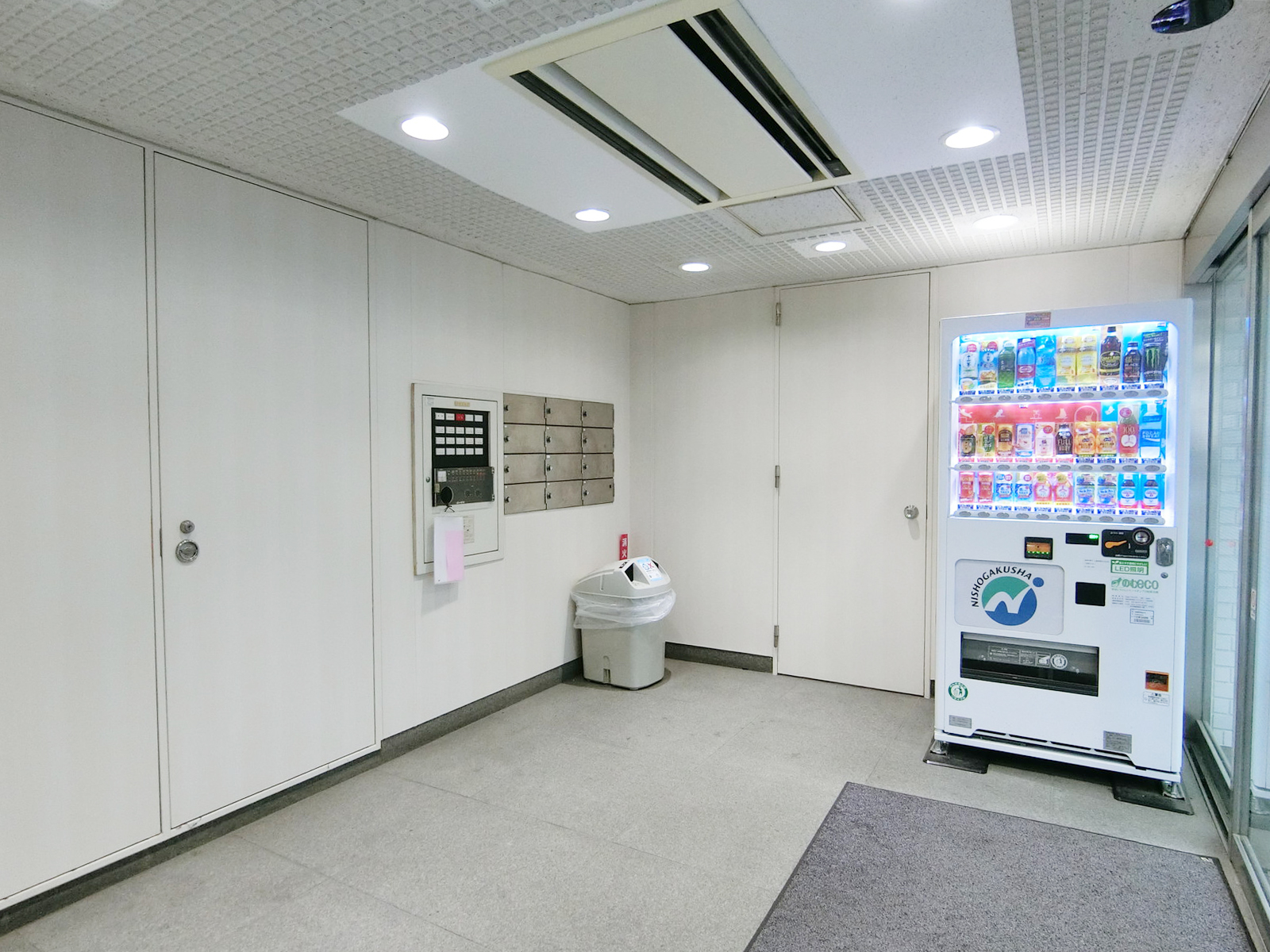 エントランスホール