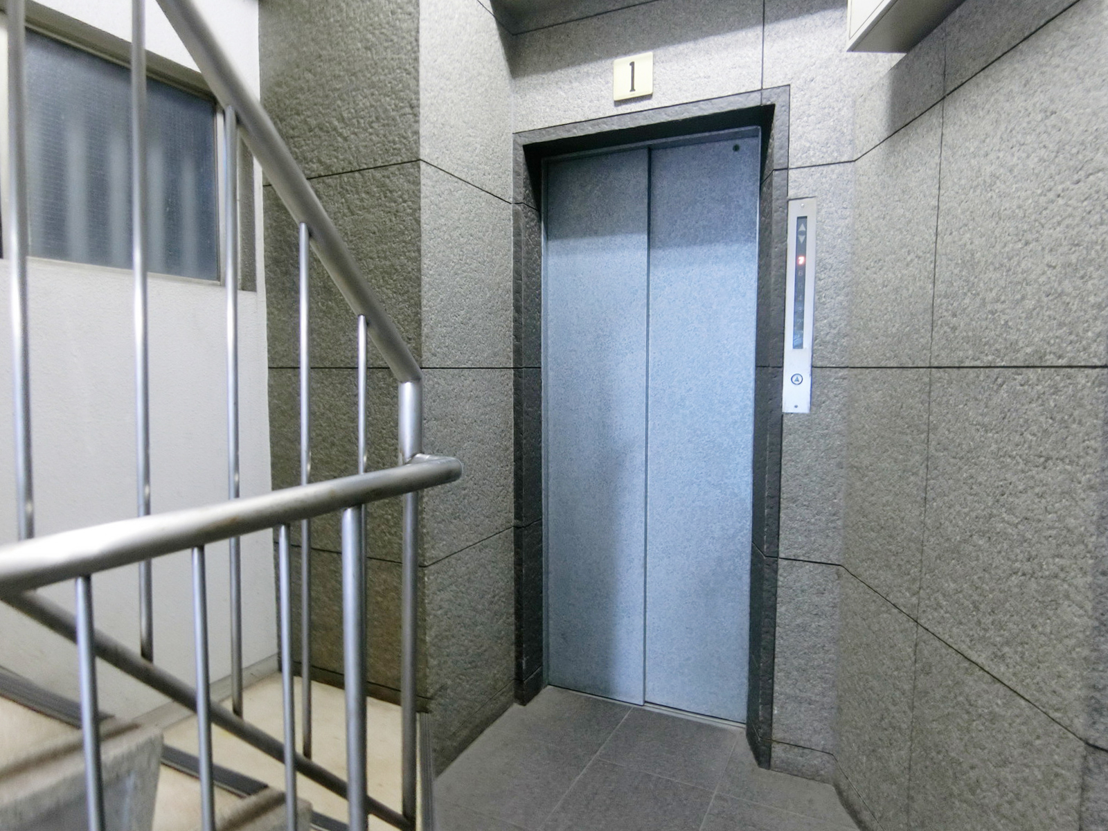 エレベーター