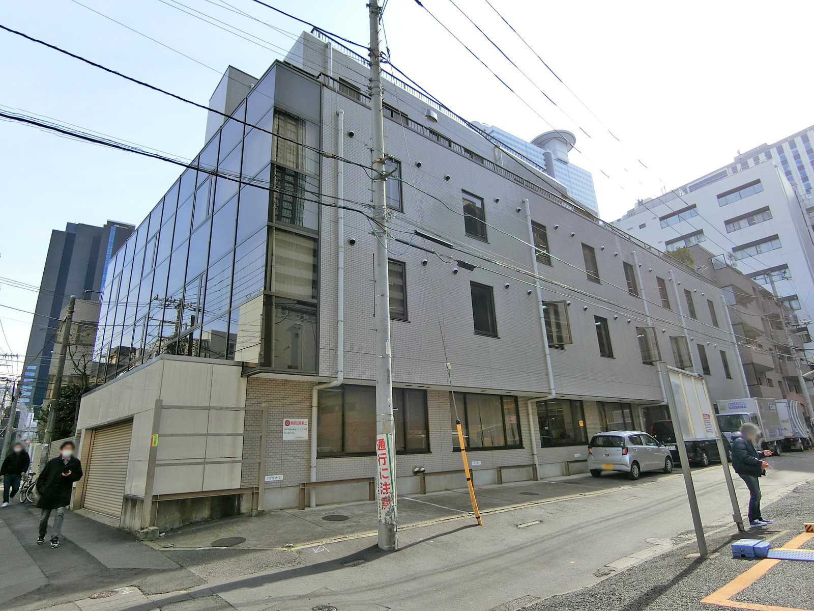 横長の外観