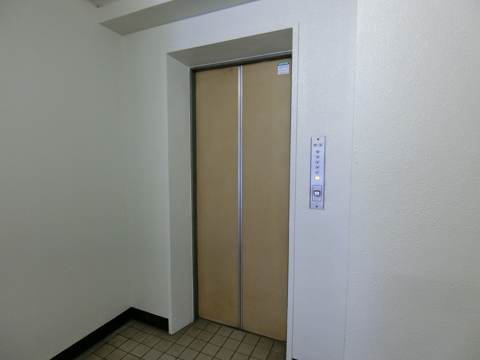 エレベーター
