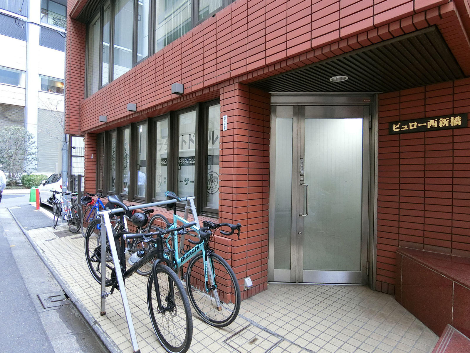 1階テナントの様子