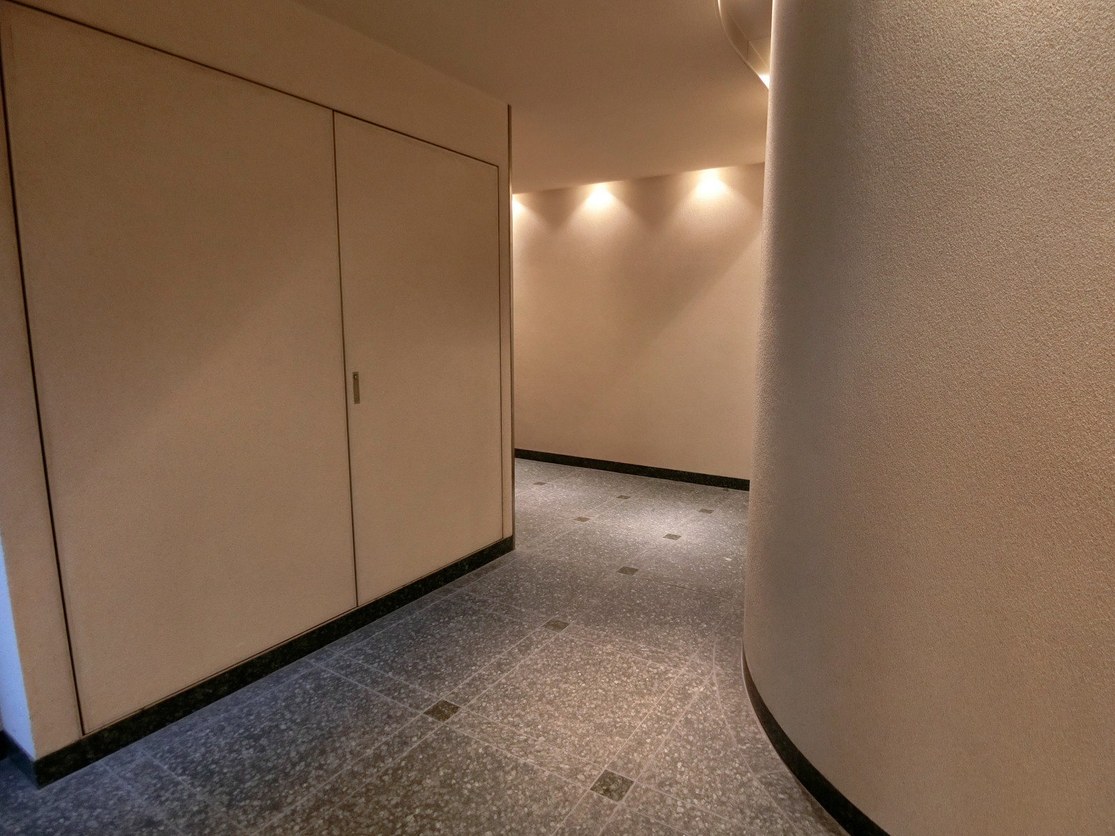 エントランスホール