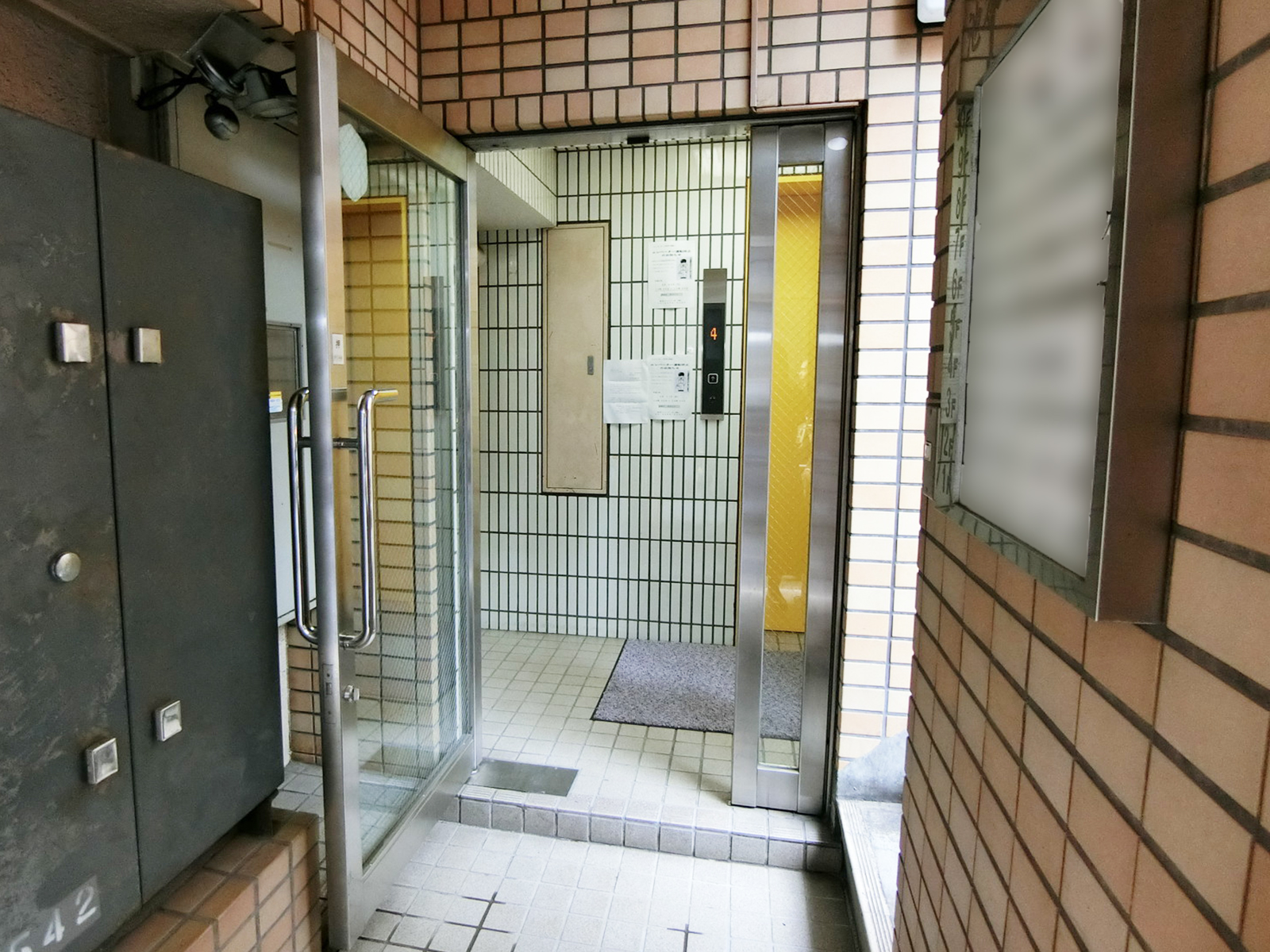エントランス