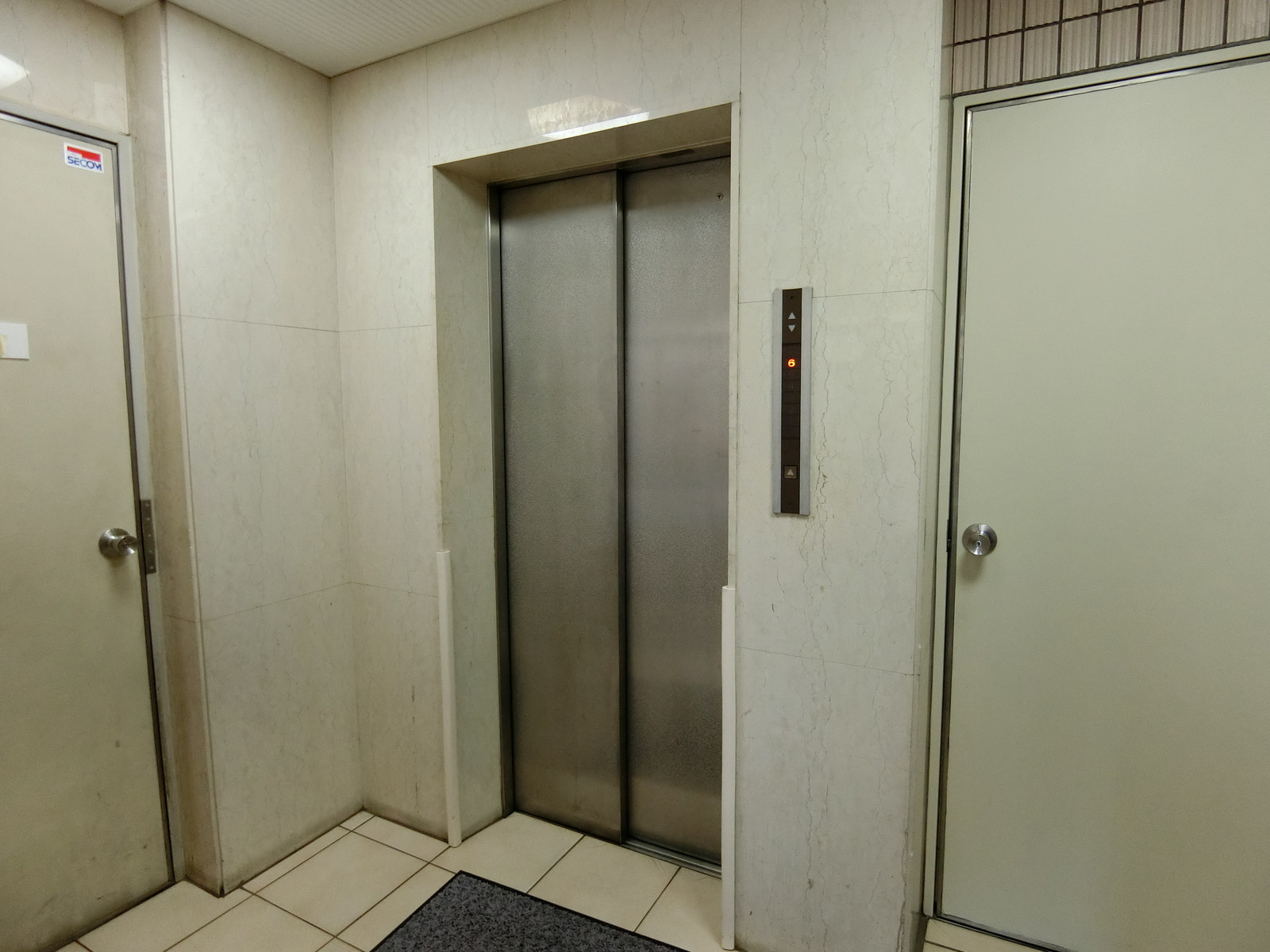 エレベーター