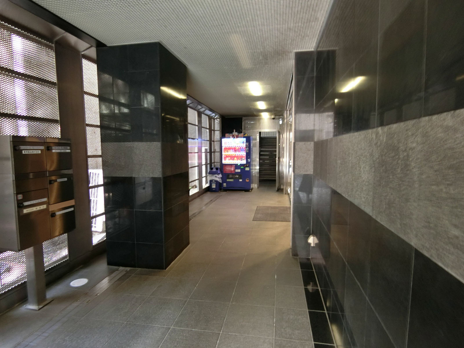 共用部の通路