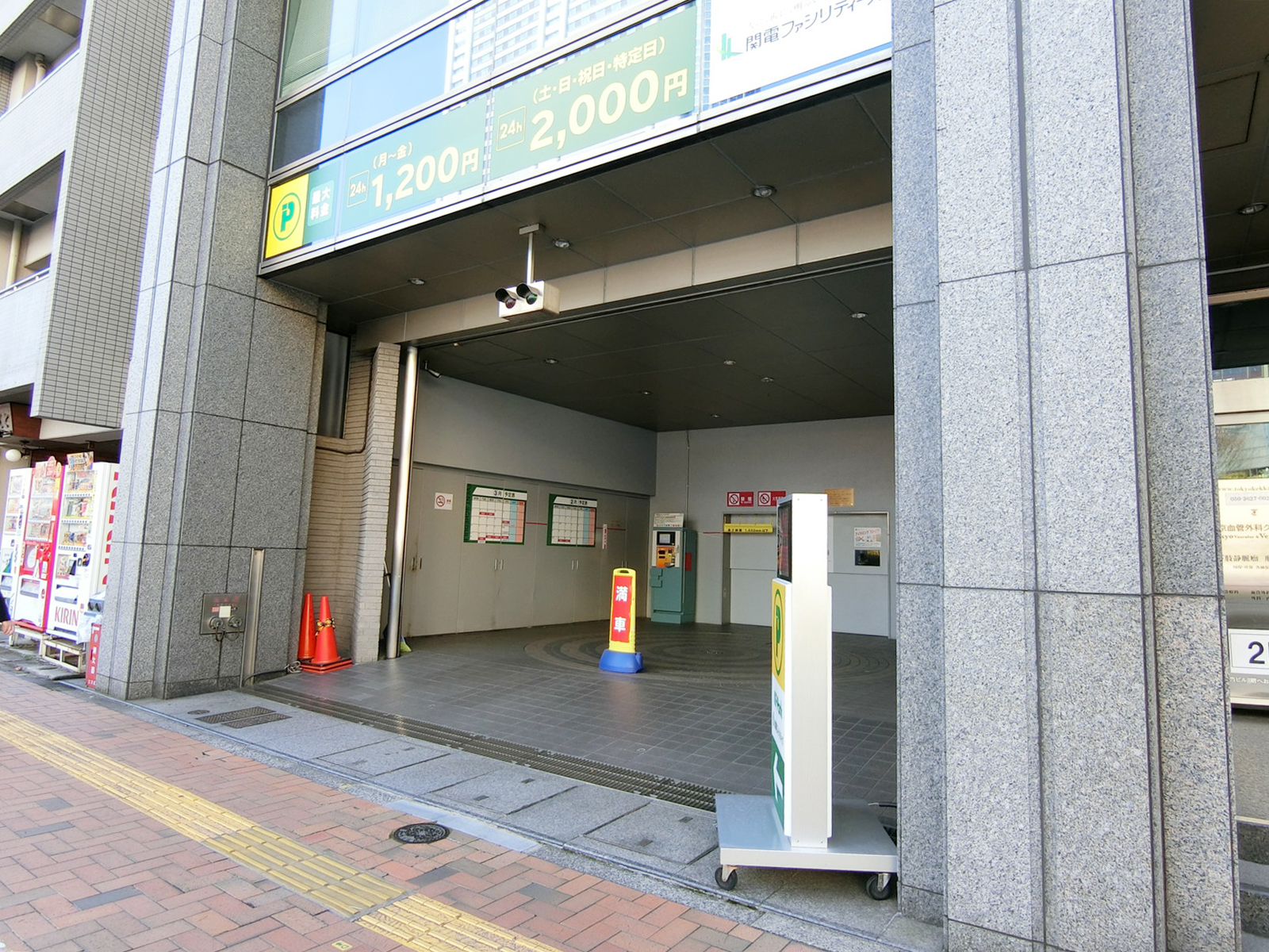 駐車場