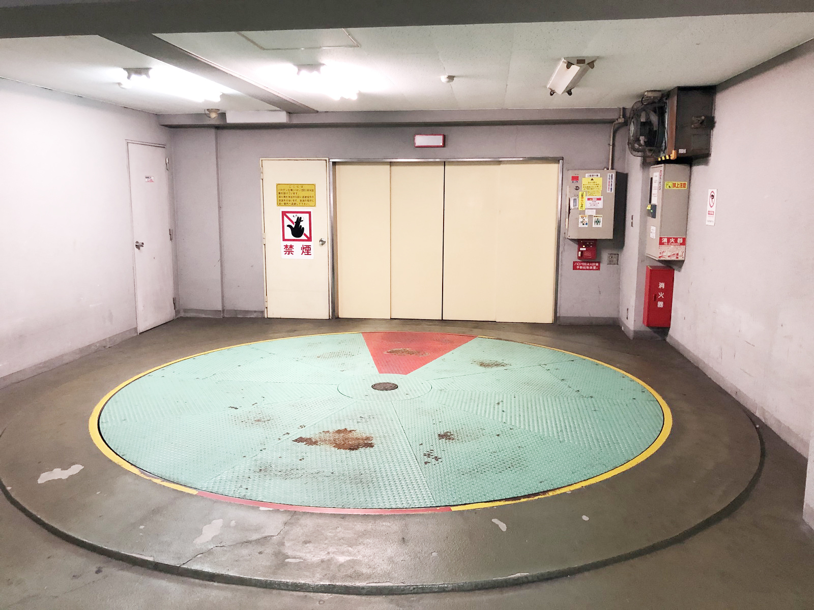 機械式駐車場併設