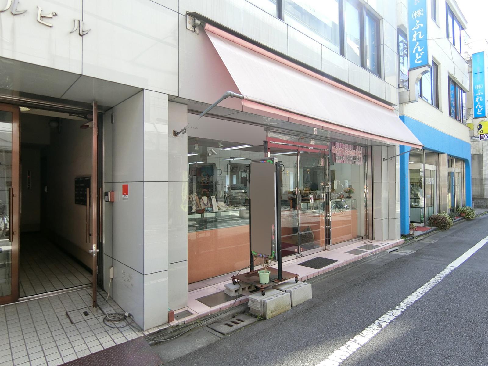 1階テナントの様子