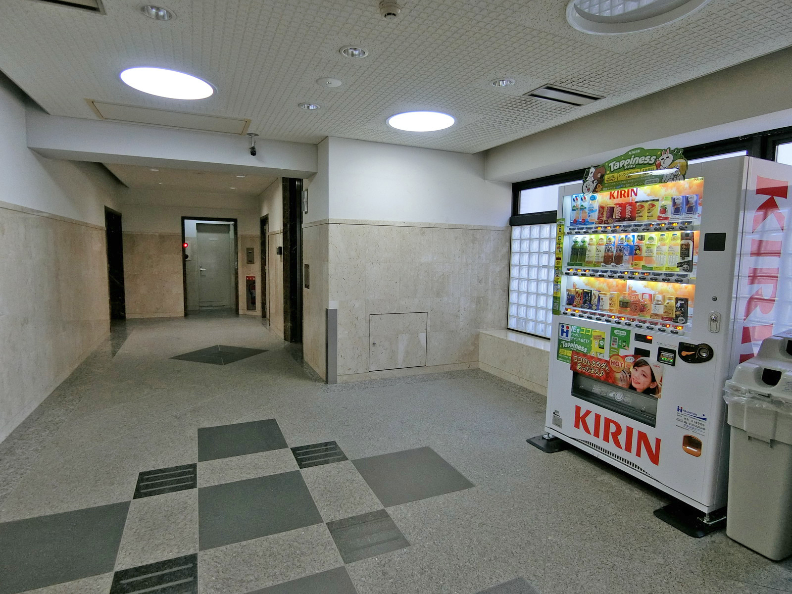 エントランスホール