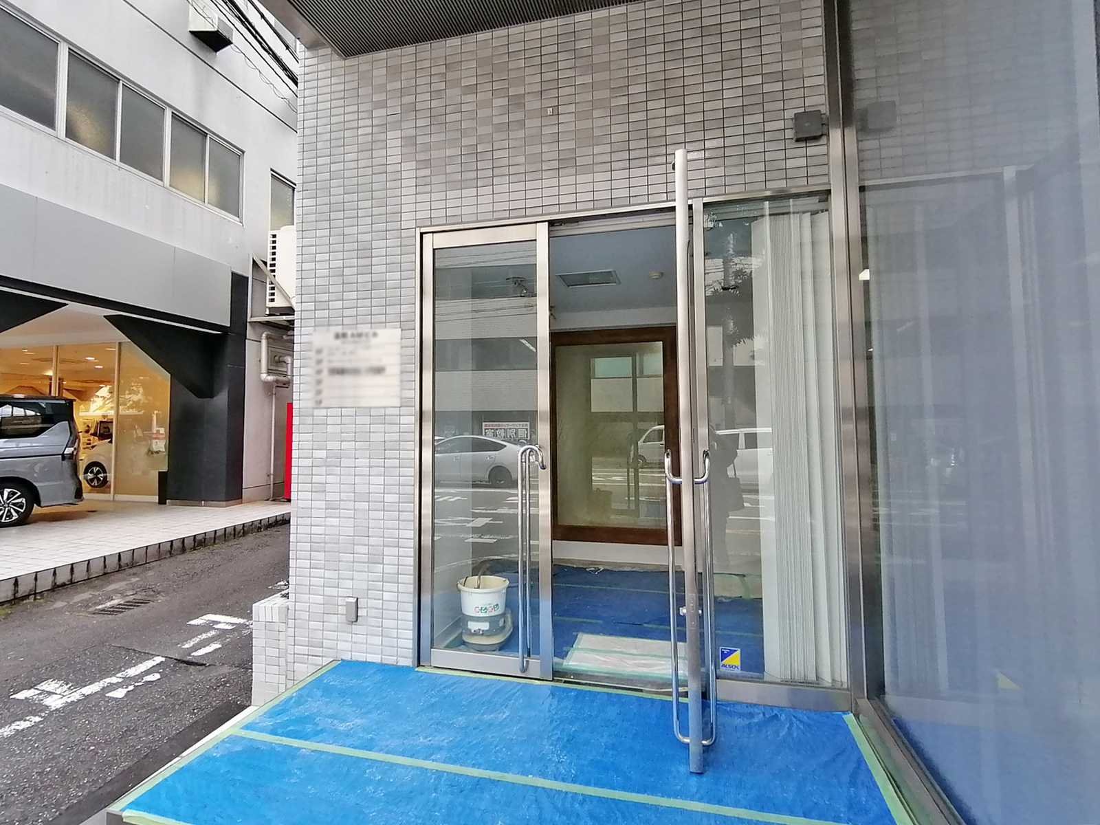 オフィスエントランス
