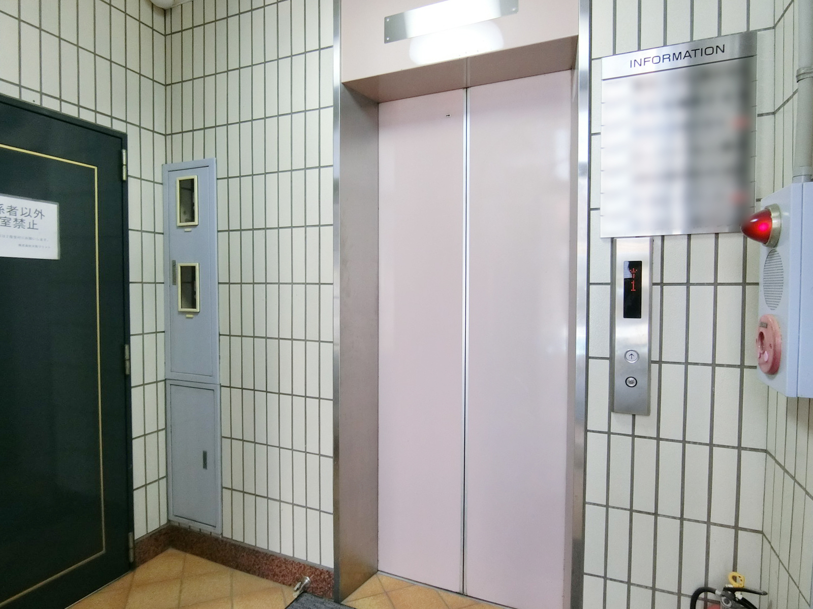 エレベーター