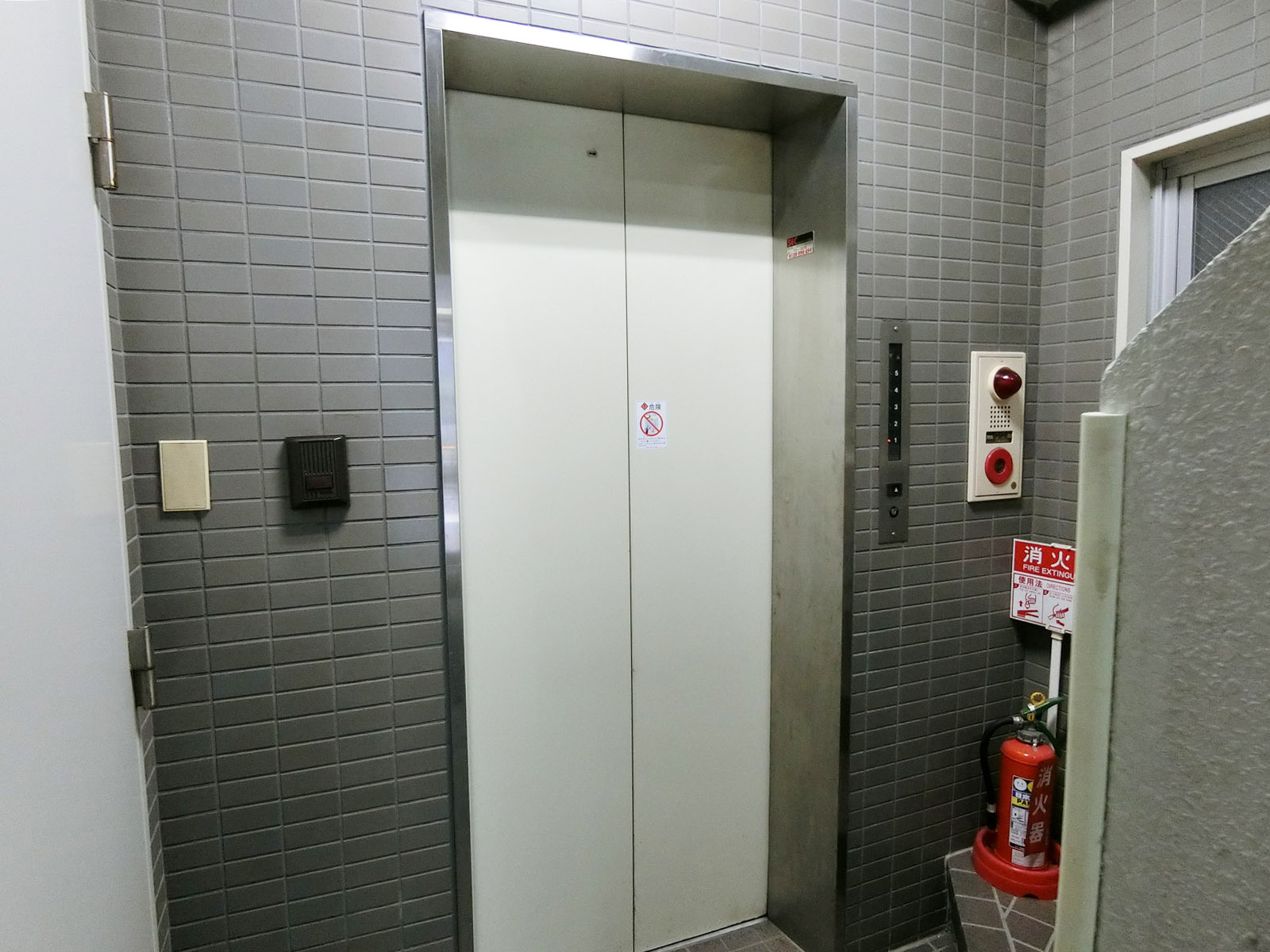 エレベーター