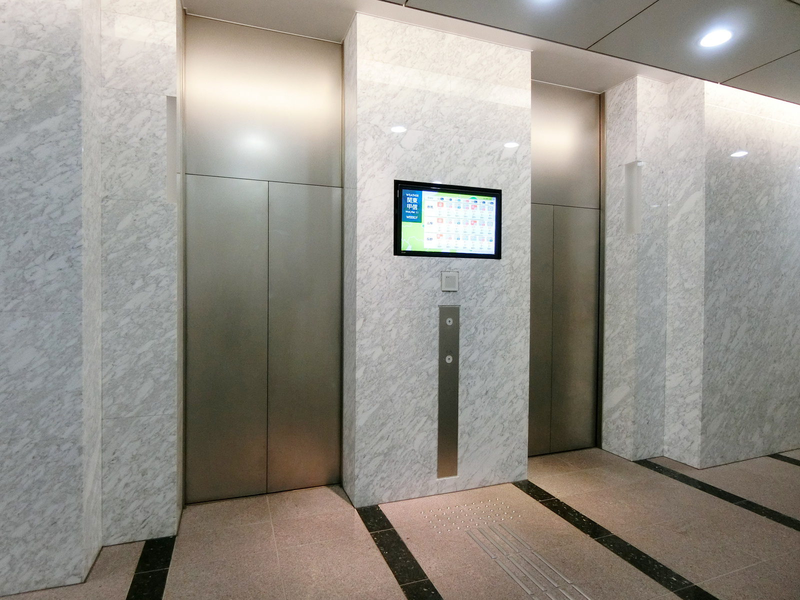 エレベーターホール