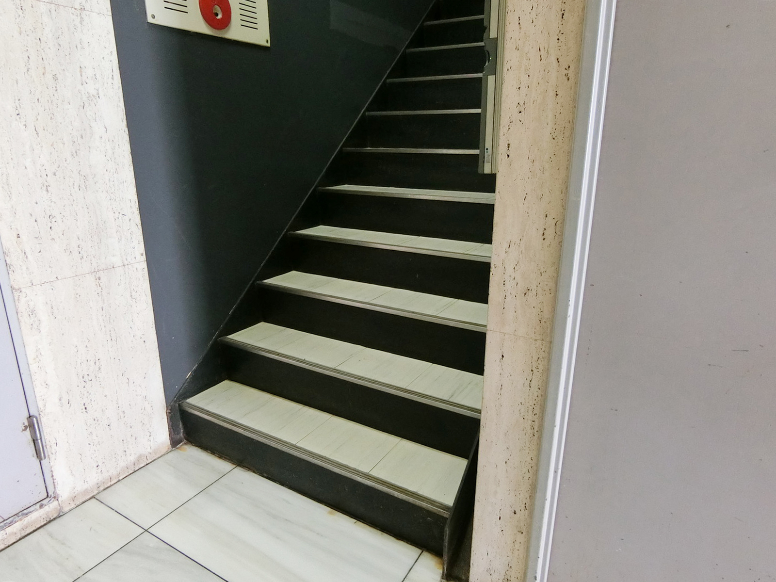 内階段