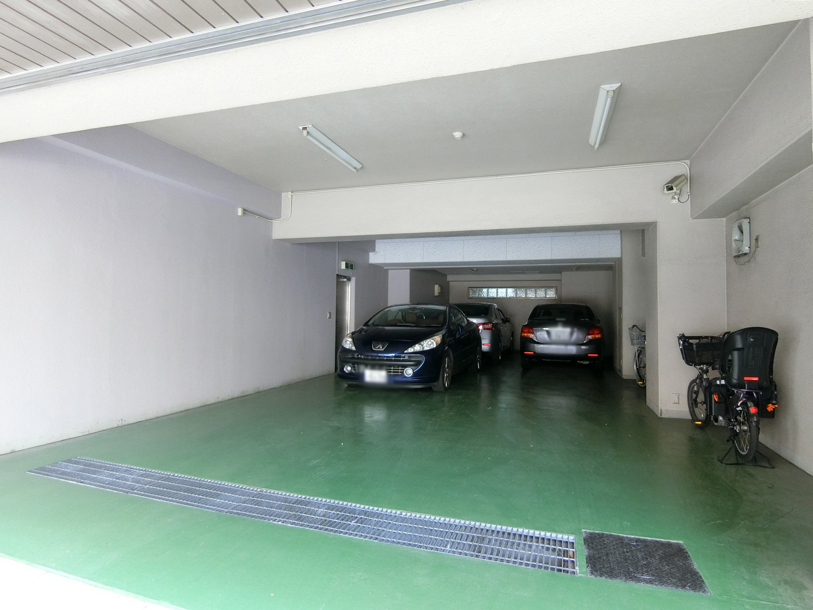 駐車場