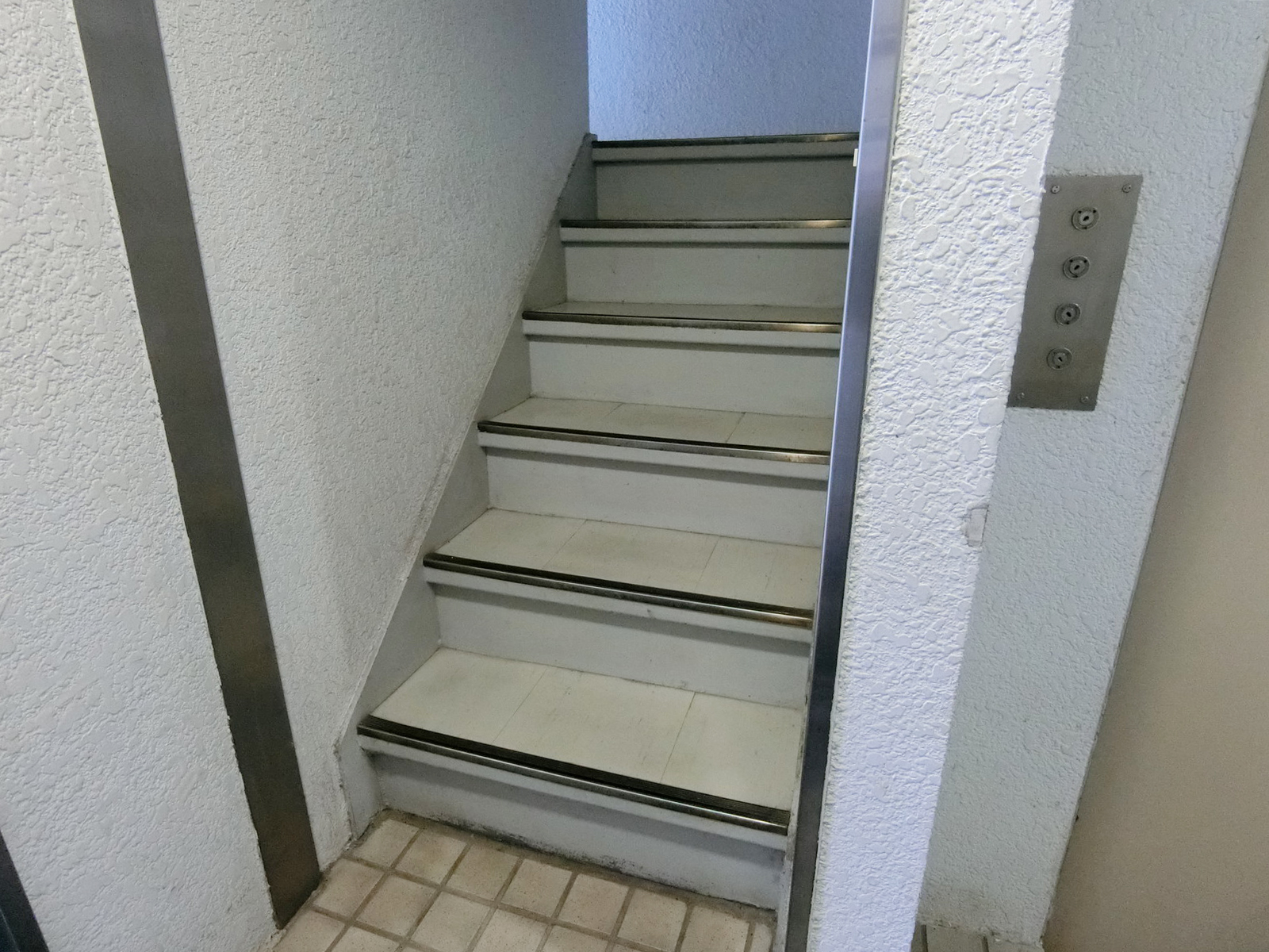 内階段