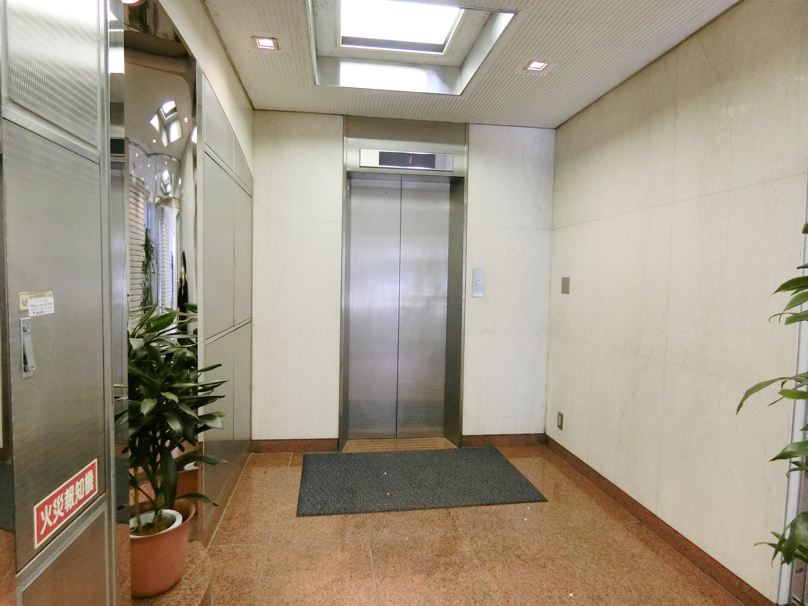 エレベーター