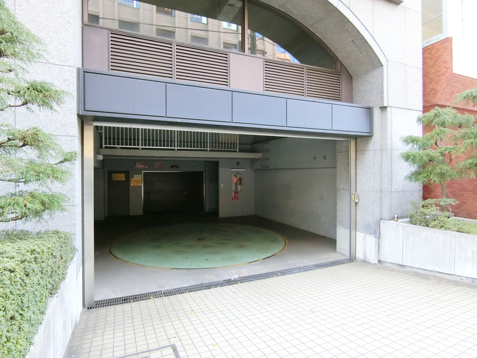 機械式駐車場併設